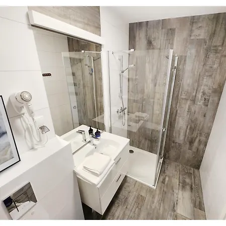 Rest Luxury Apartment *